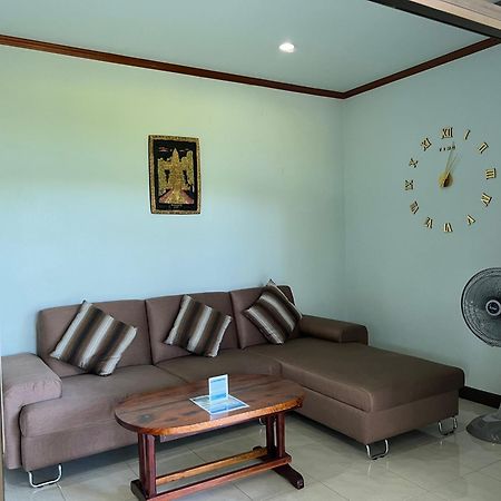 Koh Jum Ville Resort Extérieur photo