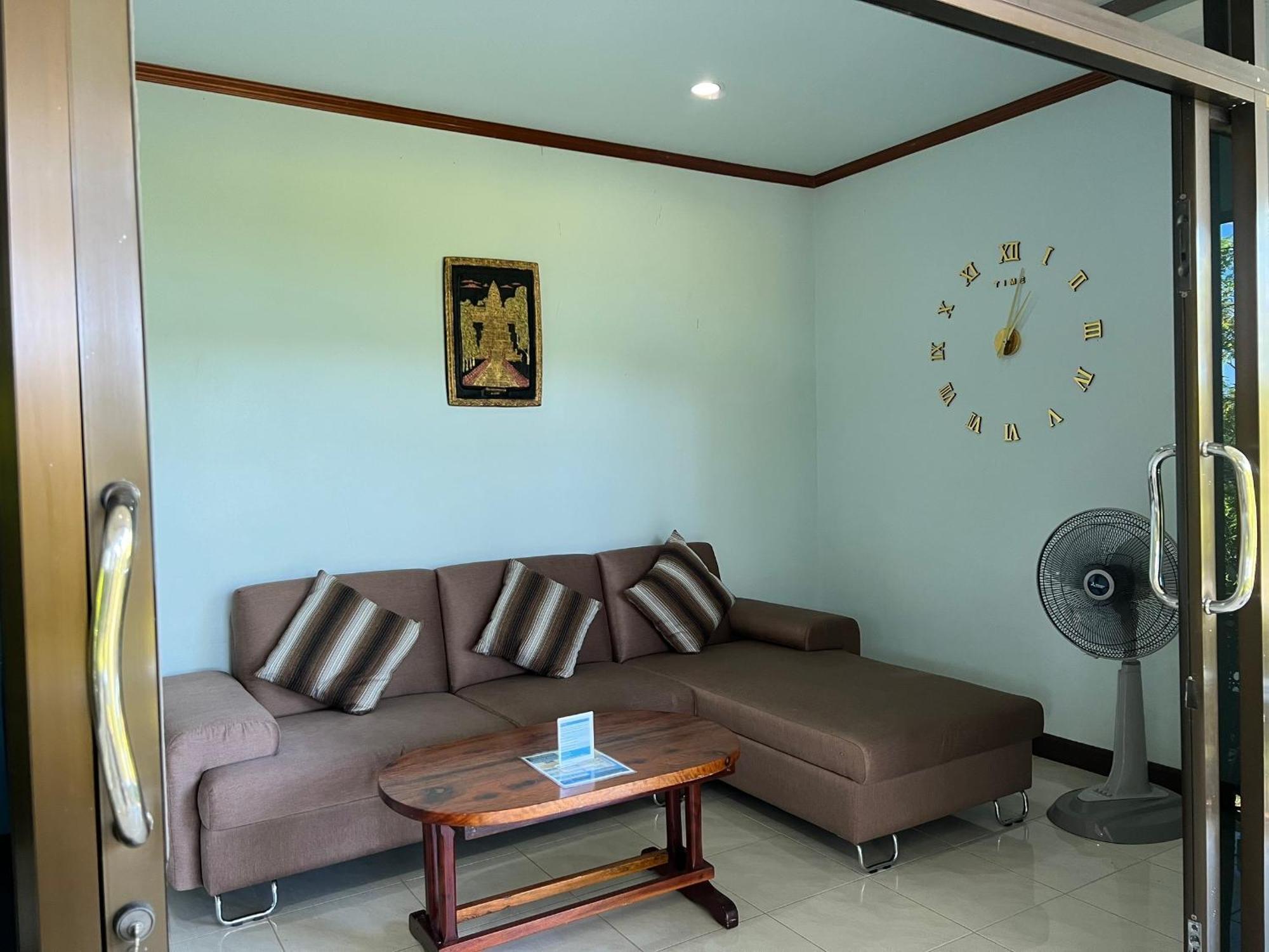 Koh Jum Ville Resort Extérieur photo